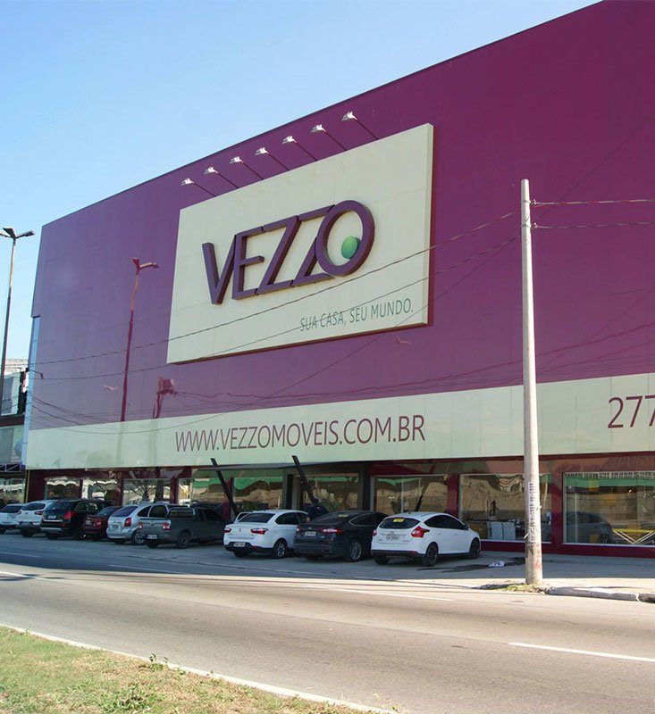 Comunicação visual e instalações elétricas: a combinação que transforma fachadas em ativos